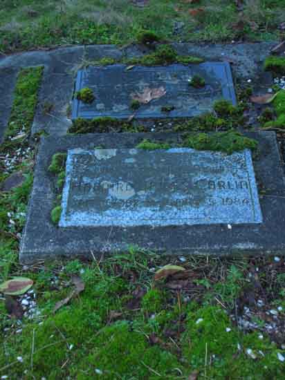 image of gravestone
