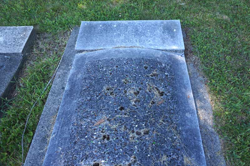 image of gravestone