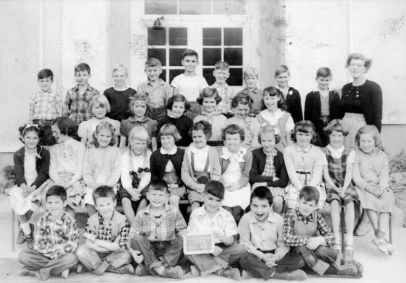 Consolidated School class photo