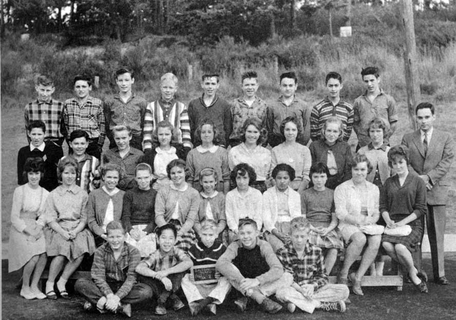 Consolidated School class photo