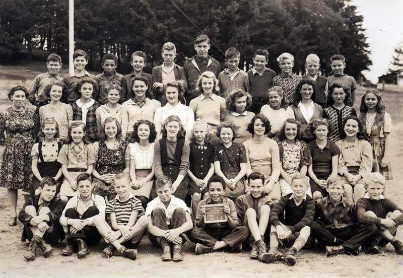 Consolidated School class photo