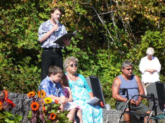 13. REUNION OF HAWAI#1DB45D