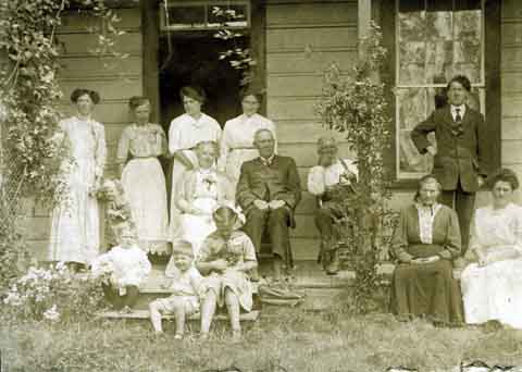 Une réunion de la famille Ruckle et ses amis.