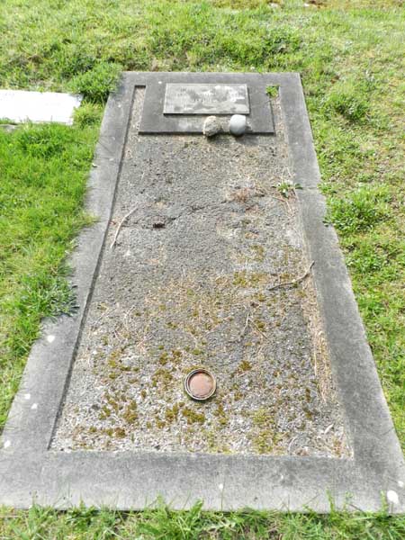 image of gravestone